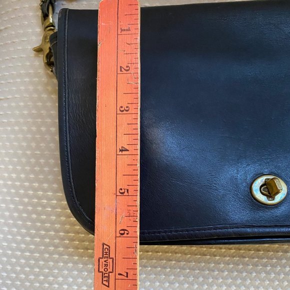 Vintage Coach Black Leather Handbag with Unique Serial Number - Picture 10 of 14